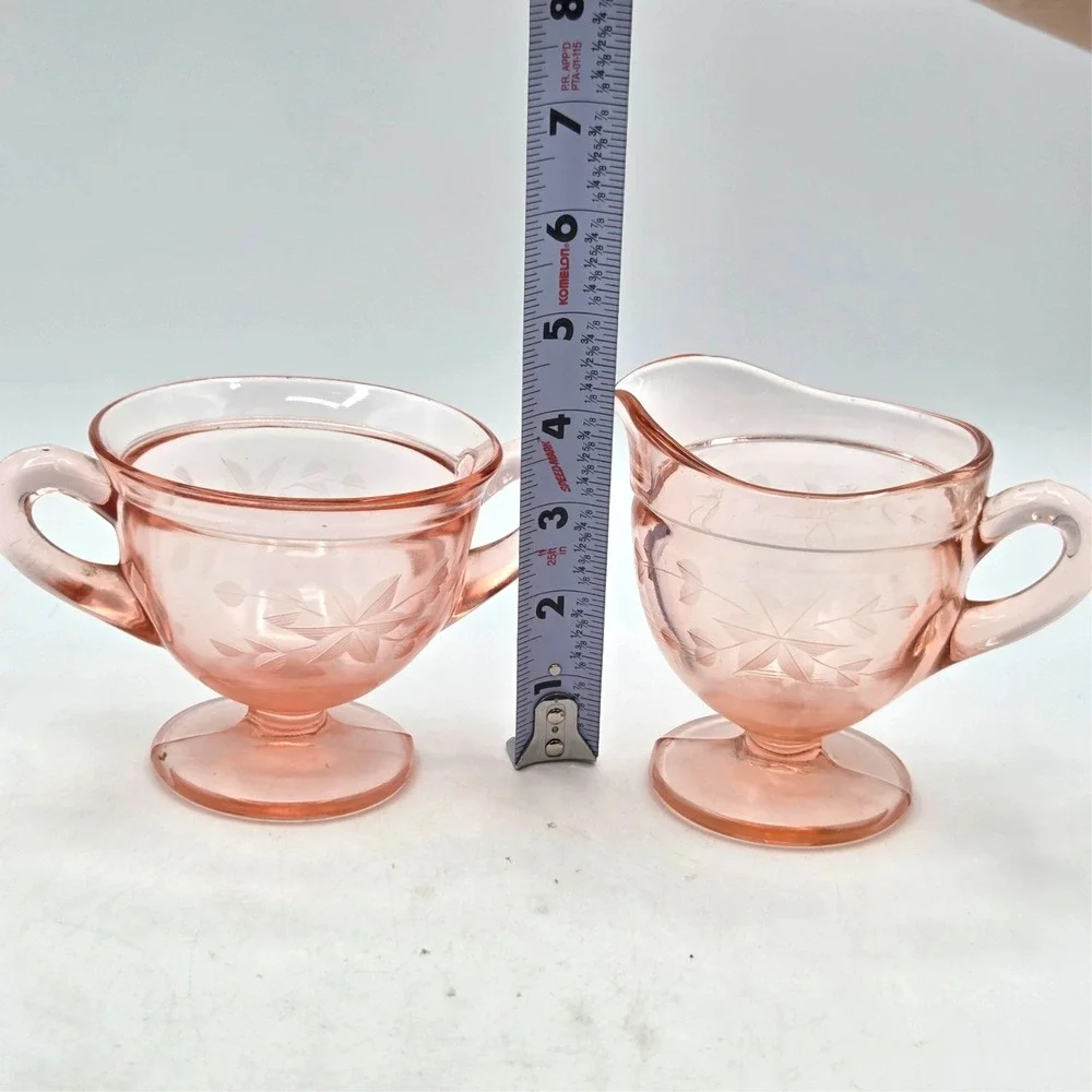 Vintage Pink  Depression Glass Floral Etched  Sugar‎ Bowl and Creamer Set  2pcs